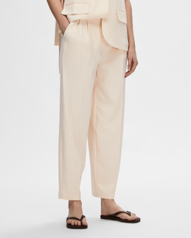 Off-white pleated pants