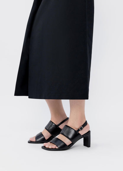 Vagabond - Luisa Heeled Leather Sandal in Black